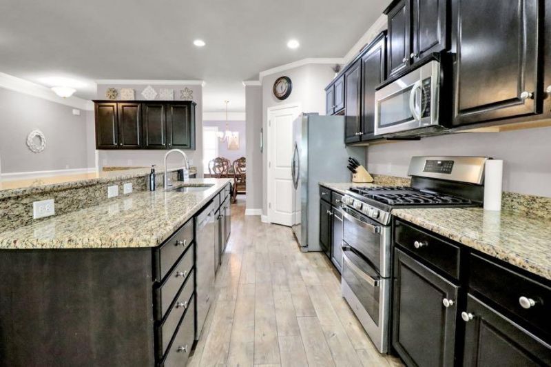 608 Bridgewater Court Photo 11