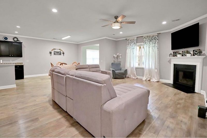 608 Bridgewater Court Photo 15