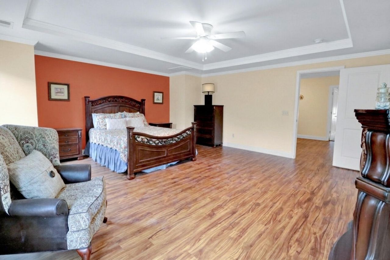 608 Bridgewater Court Photo 25