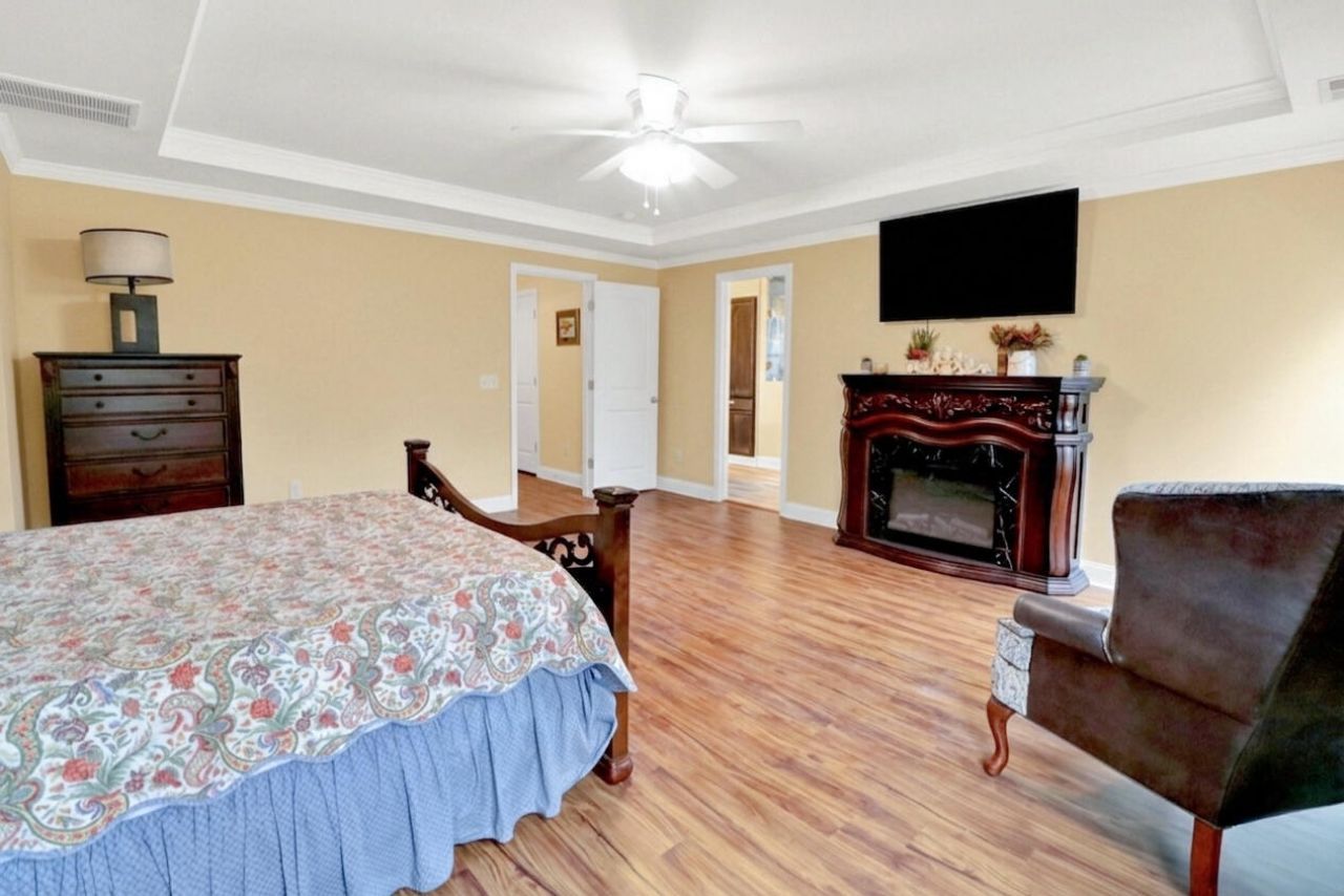 608 Bridgewater Court Photo 26
