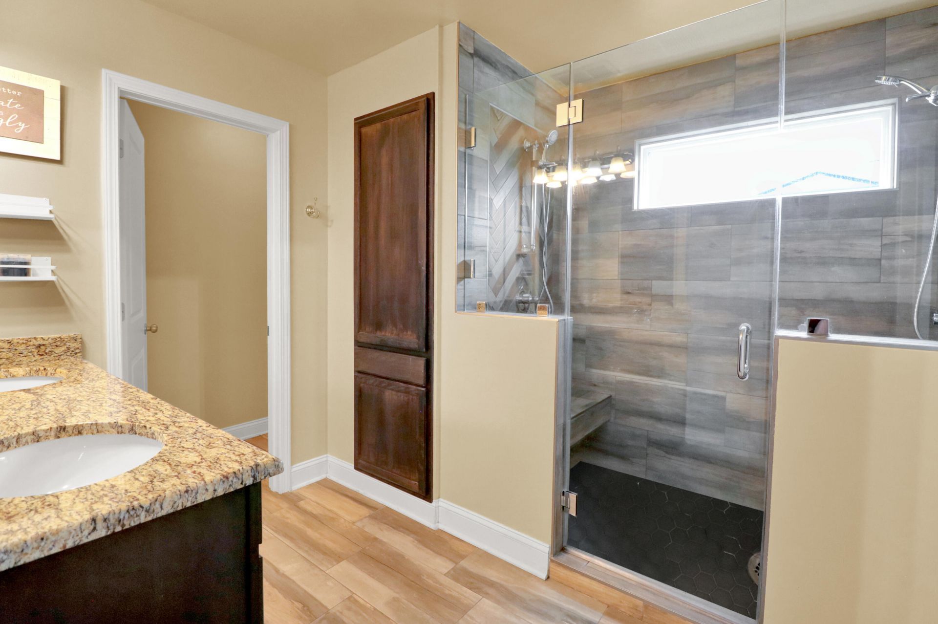608 Bridgewater Court Photo 27