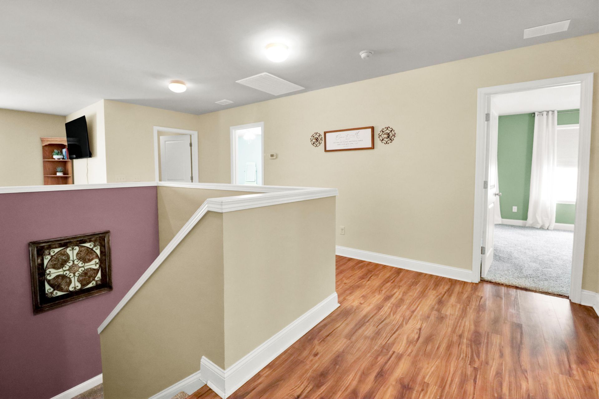 608 Bridgewater Court Photo 34