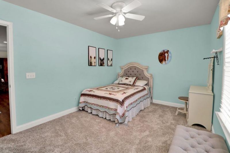 608 Bridgewater Court Photo 39