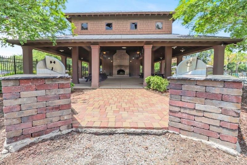 608 Bridgewater Court Photo 60