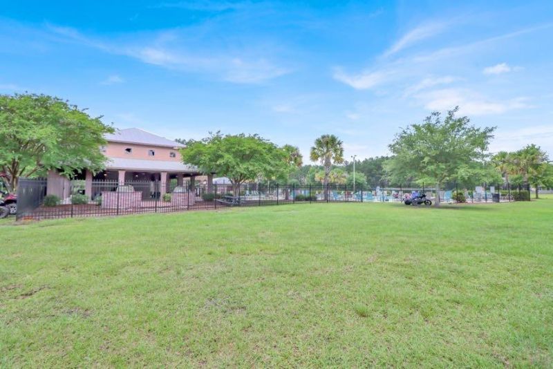 608 Bridgewater Court Photo 61