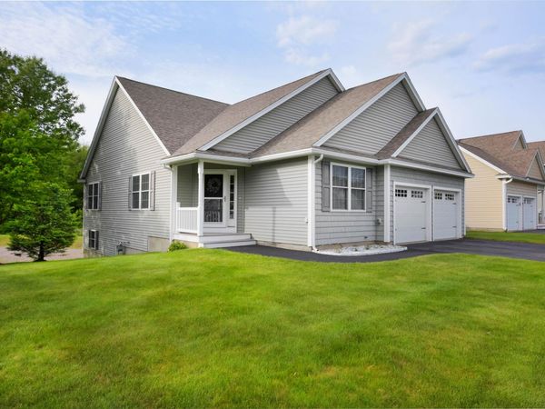 125 Brody Lane, Hudson, NH 03051