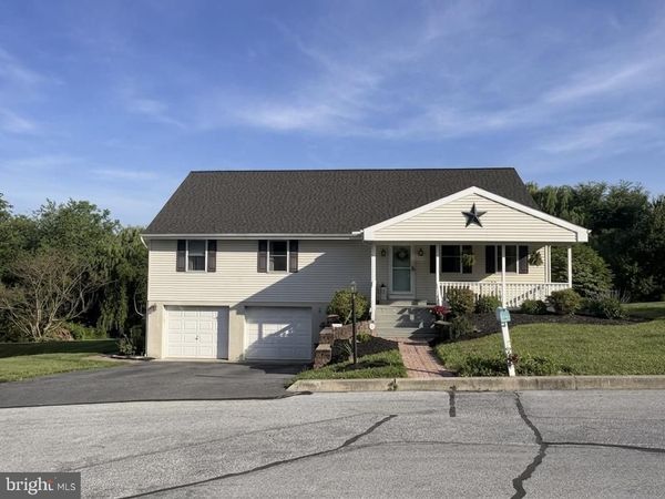 112 BEECH AVENUE, FREDERICKSBURG, PA 17026