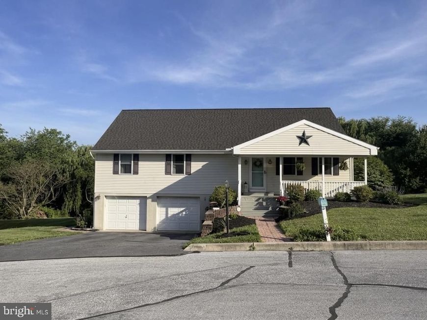 112 Beech Avenue, Fredericksburg, PA 17026 Main Photo