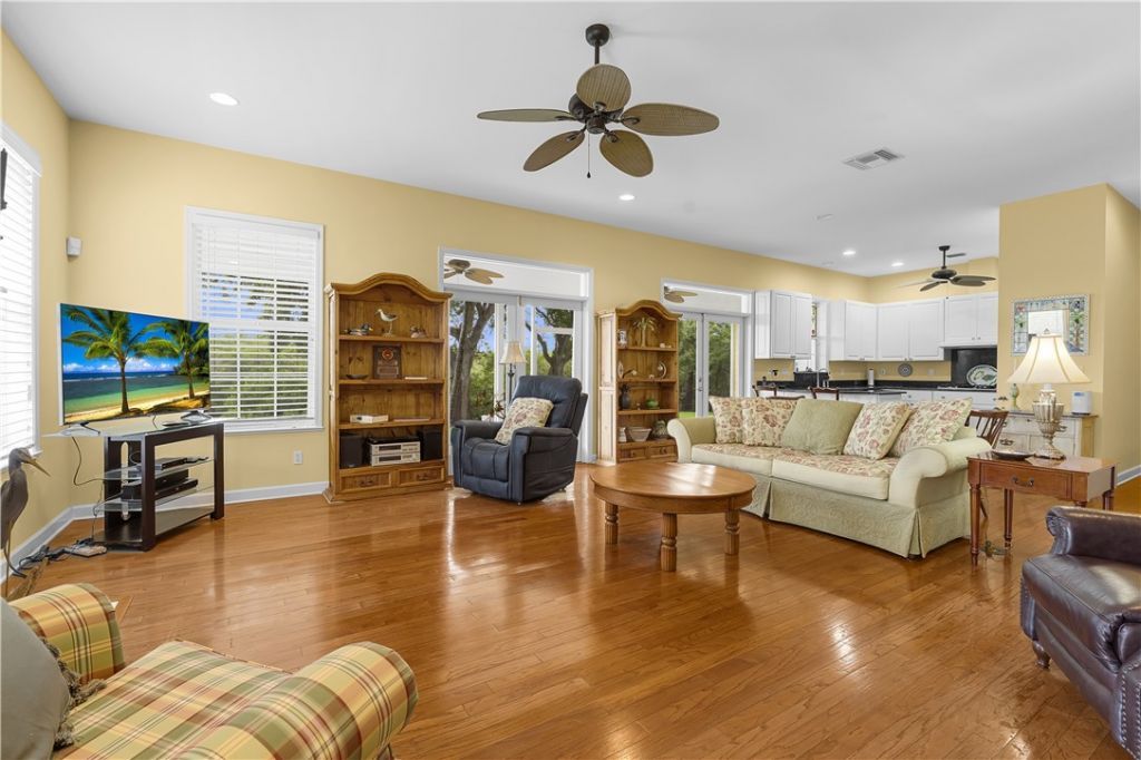 2165 7th Avenue Se, Vero Beach, FL 32962 Photo
