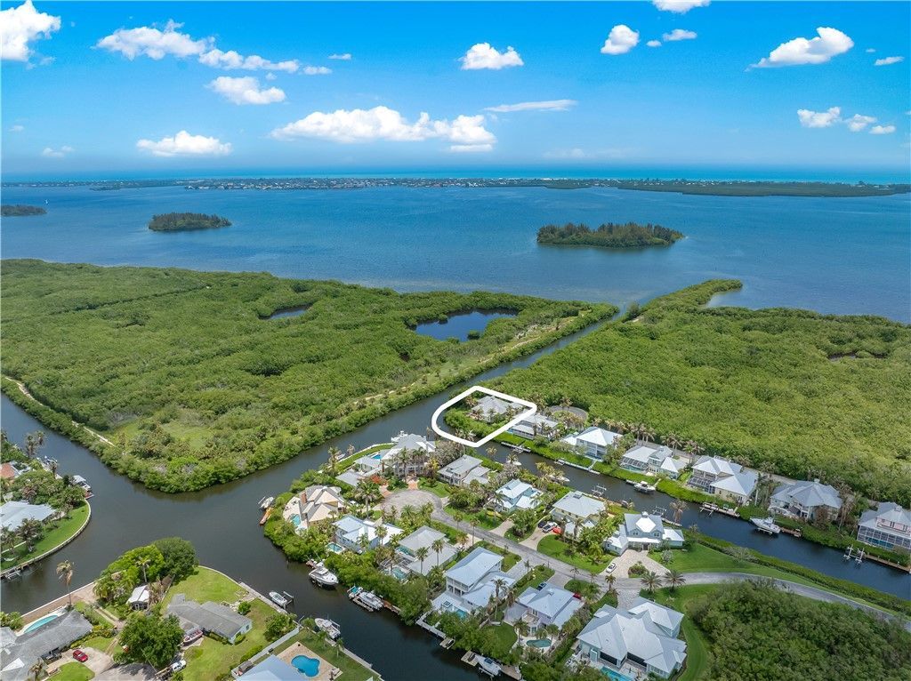 2165 7th Avenue Se, Vero Beach, FL 32962 Photo