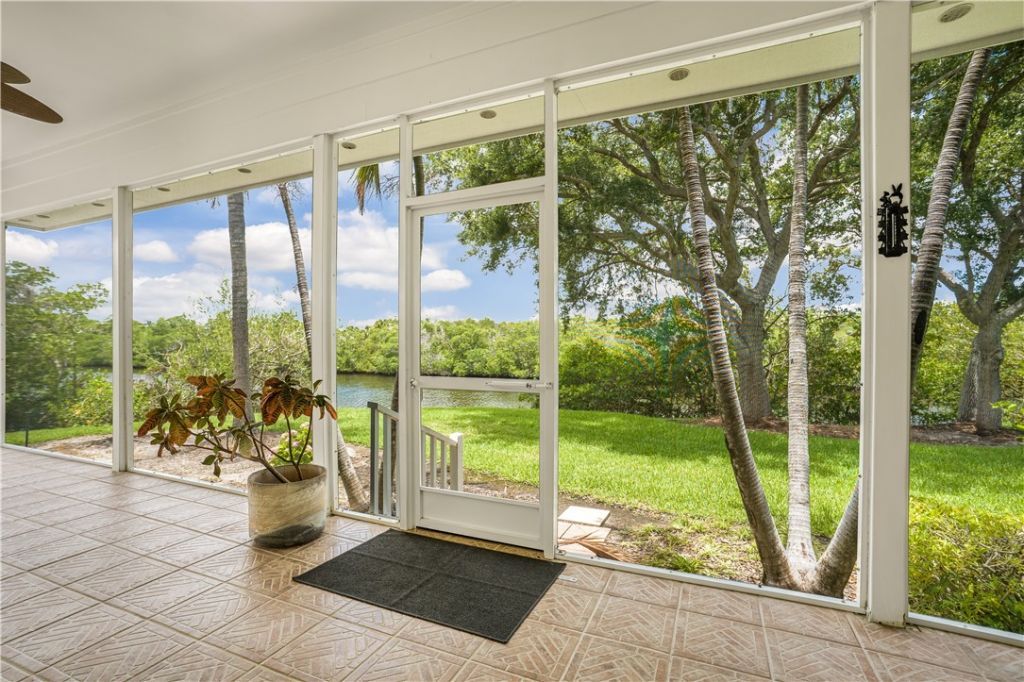 2165 7th Avenue Se, Vero Beach, FL 32962 Photo