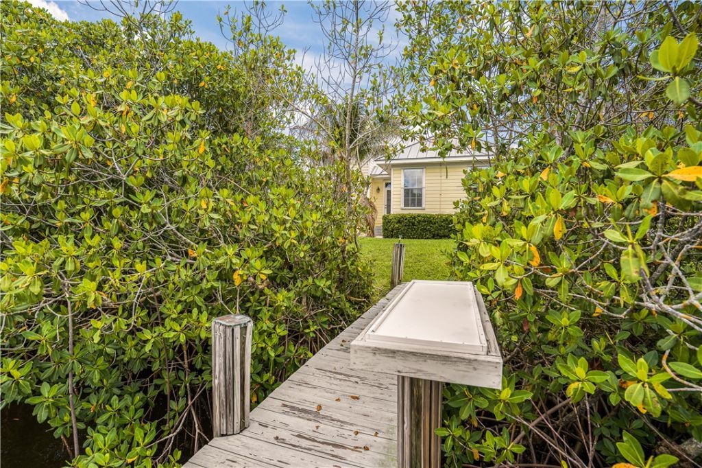 2165 7th Avenue Se, Vero Beach, FL 32962 Photo