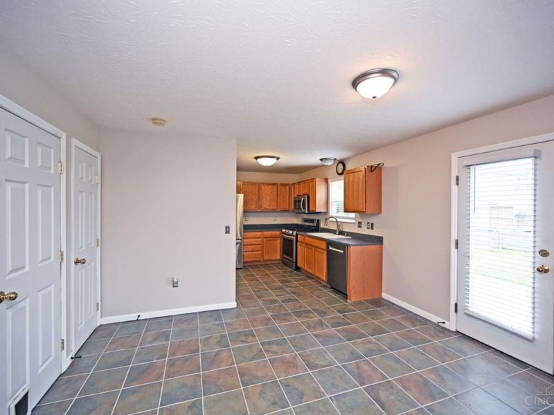 6067 Weber Oaks Drive, Miami Twp, OH 45140 Photo 15