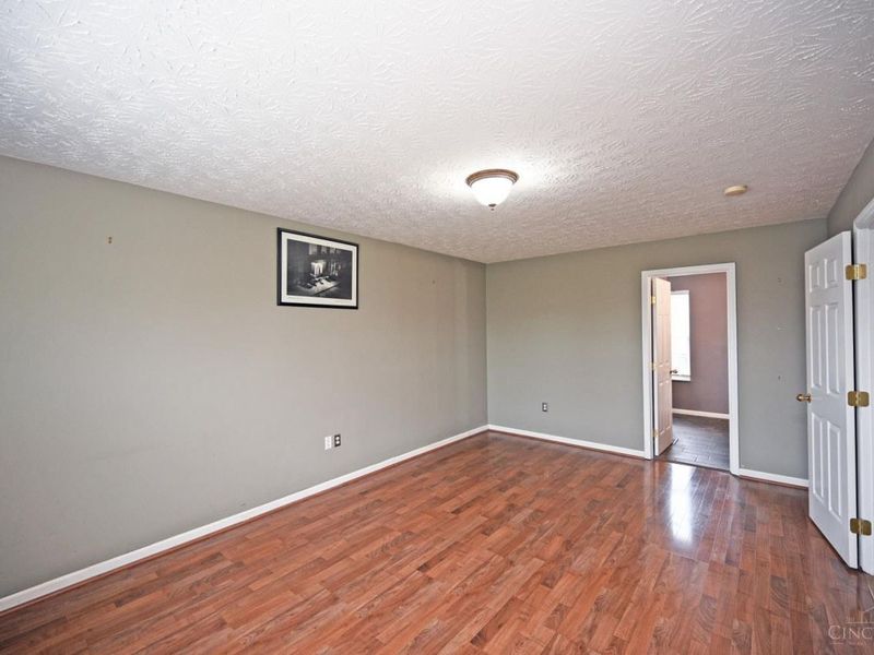 6067 Weber Oaks Drive, Miami Twp, OH 45140 Photo 24