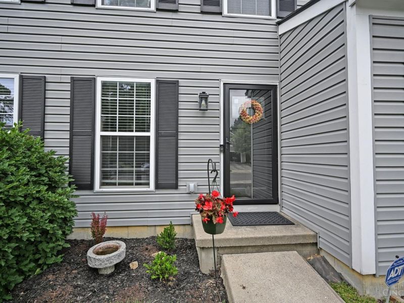 6067 Weber Oaks Drive, Miami Twp, OH 45140 Photo 3