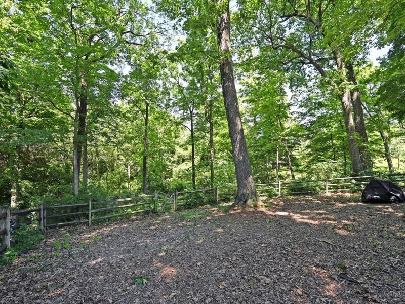 8989 Paw Paw Lane, Cincinnati, OH 45236 Photo 52