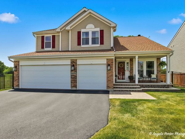 31375 N Pineview Boulevard , Lakemoor, IL 60051