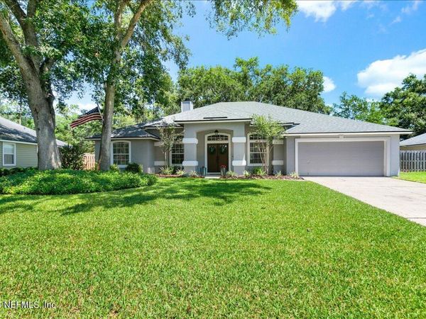 1113 LAKE PARKE Drive, St. Johns, FL 32259