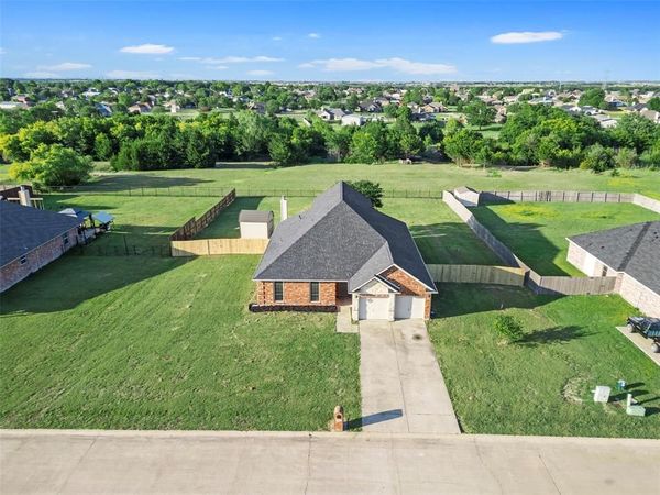 105 Southview Drive, Fate, TX 75189