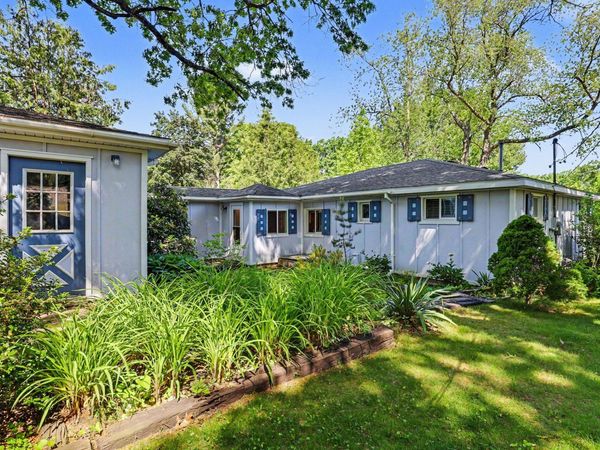 13541 Sunset Shores Drive NE, Cedar Springs, MI 49319