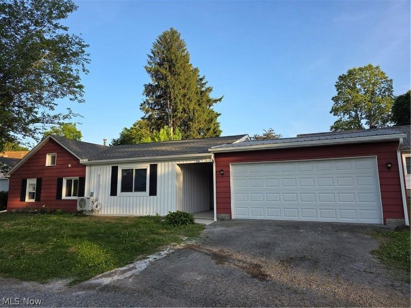 446 N Middle Street, Columbiana, OH 44408 Photo 3