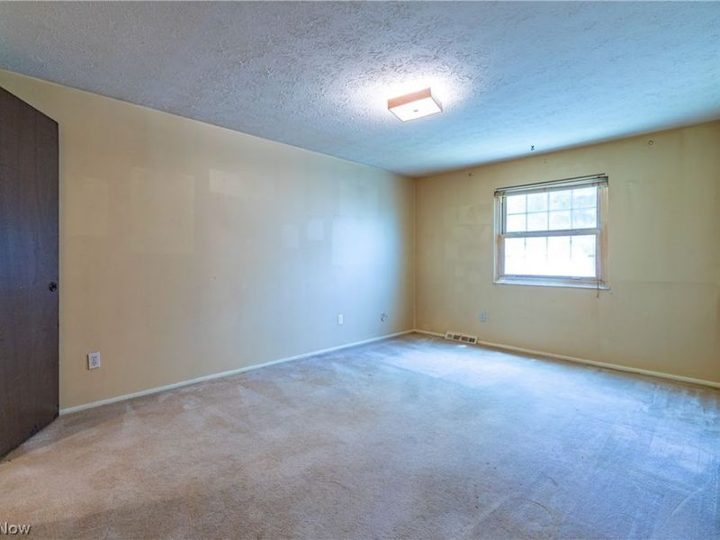 13652 Oakbrook Drive, North Royalton, OH 44133 Photo 19