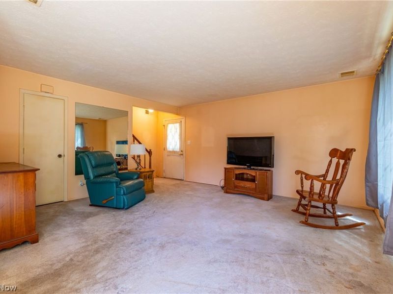 13652 Oakbrook Drive, North Royalton, OH 44133 Photo 5