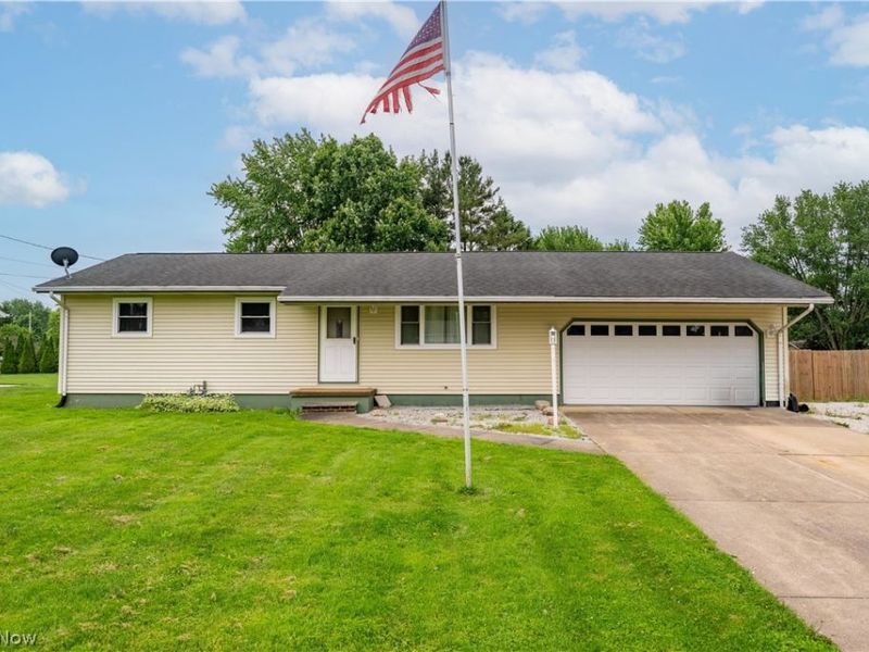 5900 Hancock Street SW, Canton, OH 44706 Photo 1