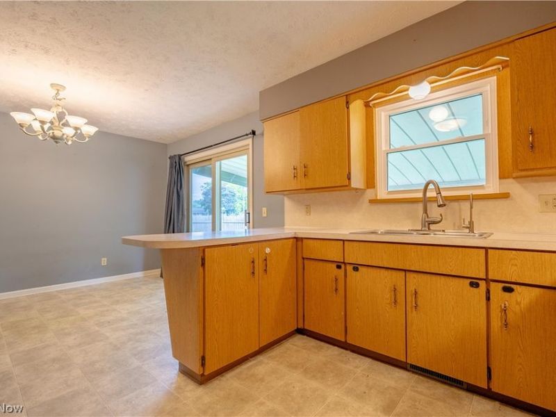 5900 Hancock Street SW, Canton, OH 44706 Photo 11