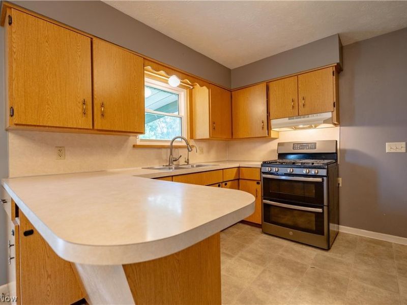 5900 Hancock Street SW, Canton, OH 44706 Photo 9