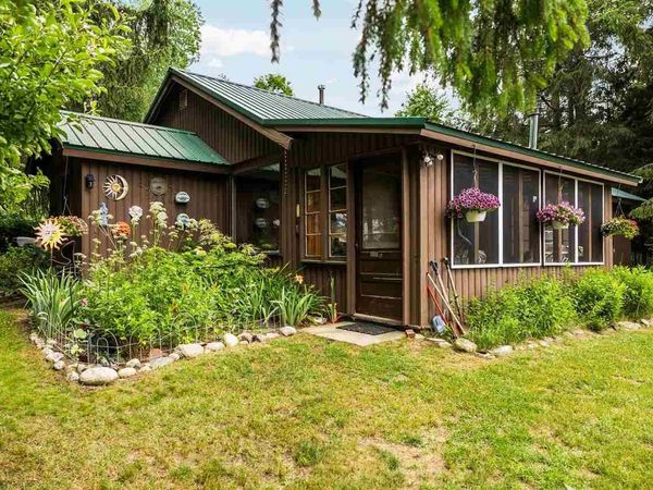 8370 Lake of the Woods Rd, Bellaire, MI 49615