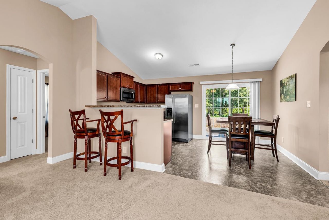 201 Cottage Creek Circle Photo 11