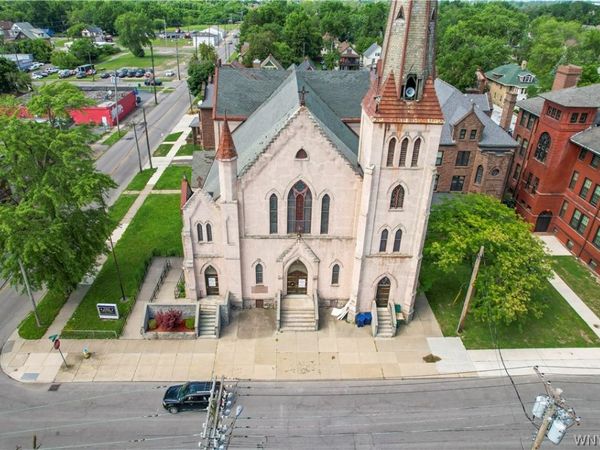 1112 South Avenue , Niagara Falls, NY 14305