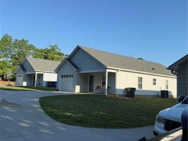 316 Solitude Lane , Winston-Salem, NC 27104