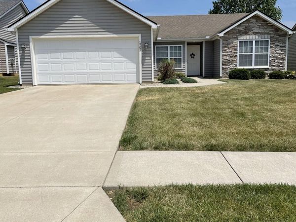 1702 Midsummer Night Cove, Fort Wayne, IN 46818