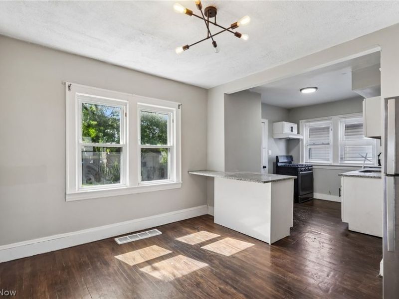 4707 Blythin Road , Garfield Heights, OH 44125 Photo 9