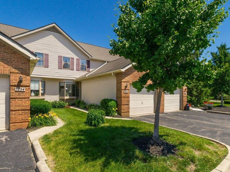 1252 Somerset Way , Pickerington, OH 43147 Photo 1