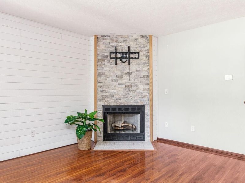 1252 Somerset Way , Pickerington, OH 43147 Photo 4
