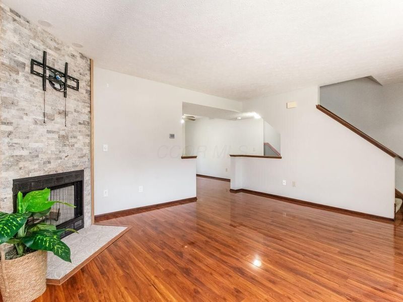 1252 Somerset Way , Pickerington, OH 43147 Photo 5