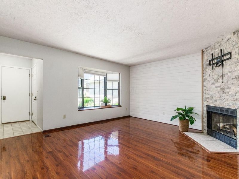 1252 Somerset Way , Pickerington, OH 43147 Photo 7
