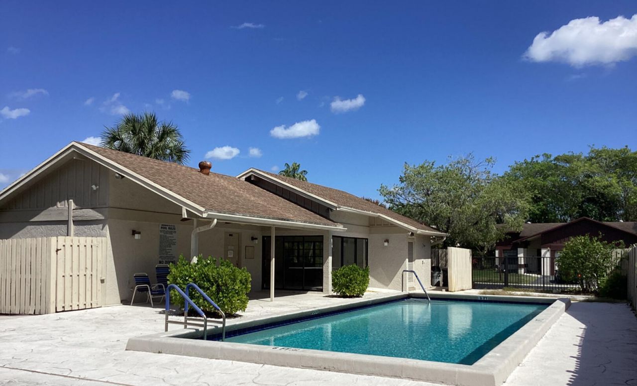 8895 Old Pine Road, Boca Raton, FL 33433 Photo