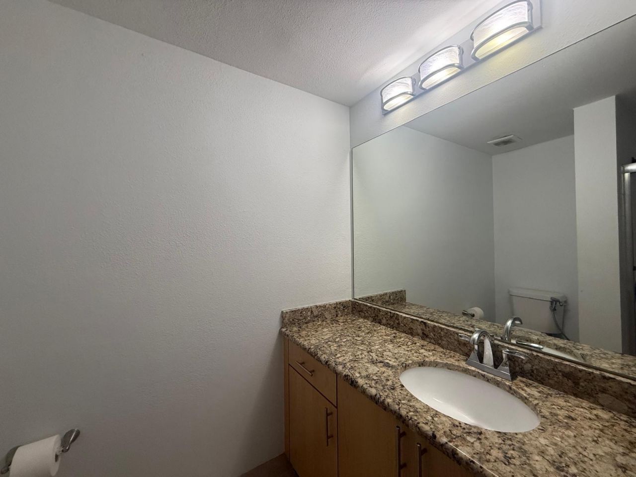 533 NE 3rd Avenue, Unit 415, Fort Lauderdale, FL 33301 Photo