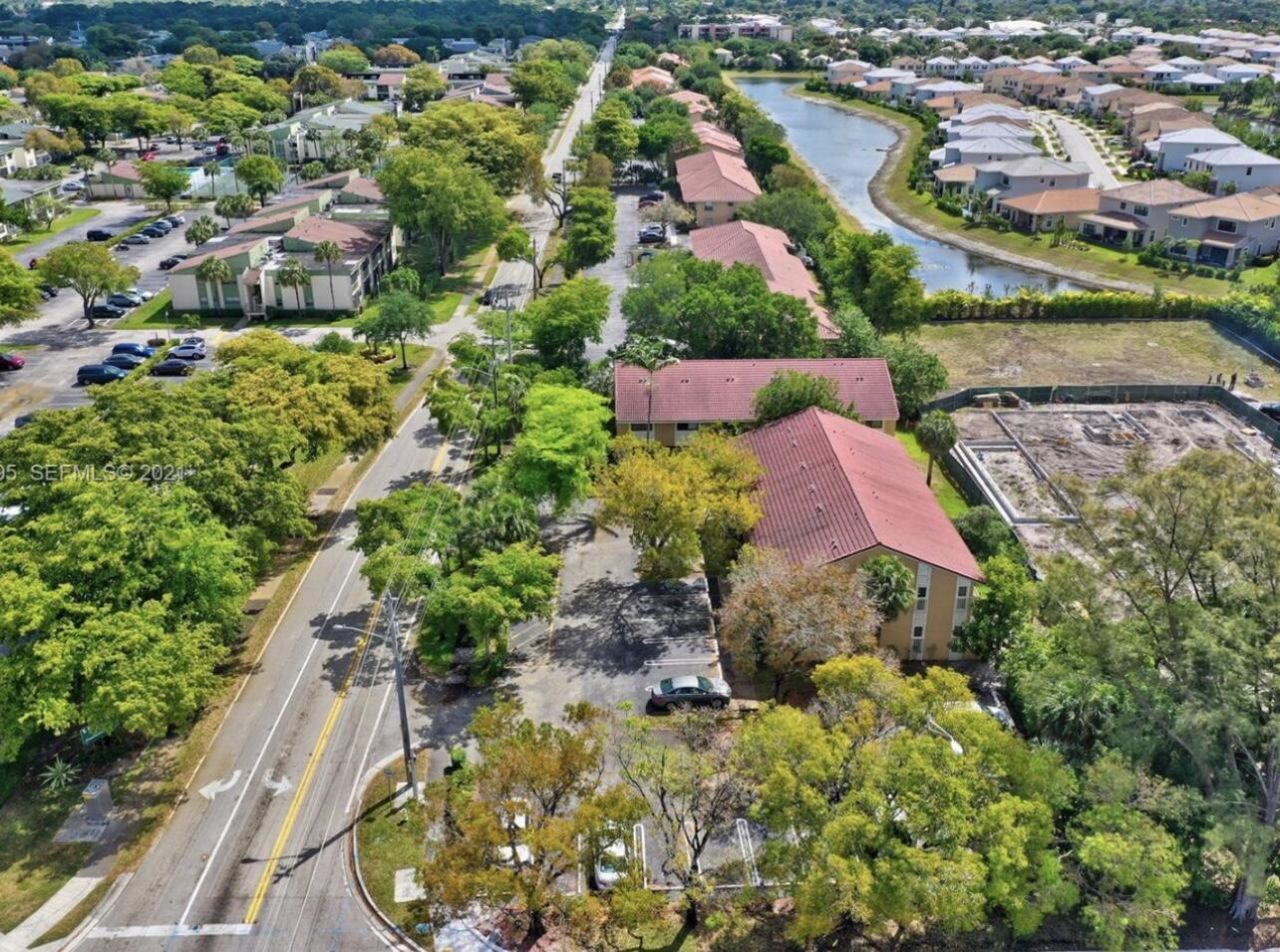 9270 NW 40th Street, Coral Springs, FL 33065 Photo