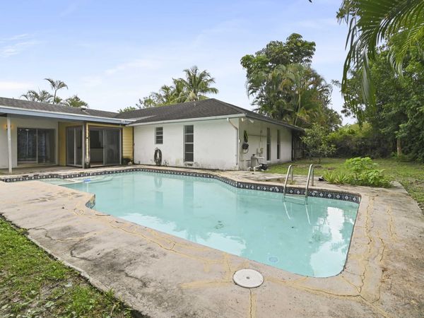 1019 Hickory Trail, Wellington, FL 33414
