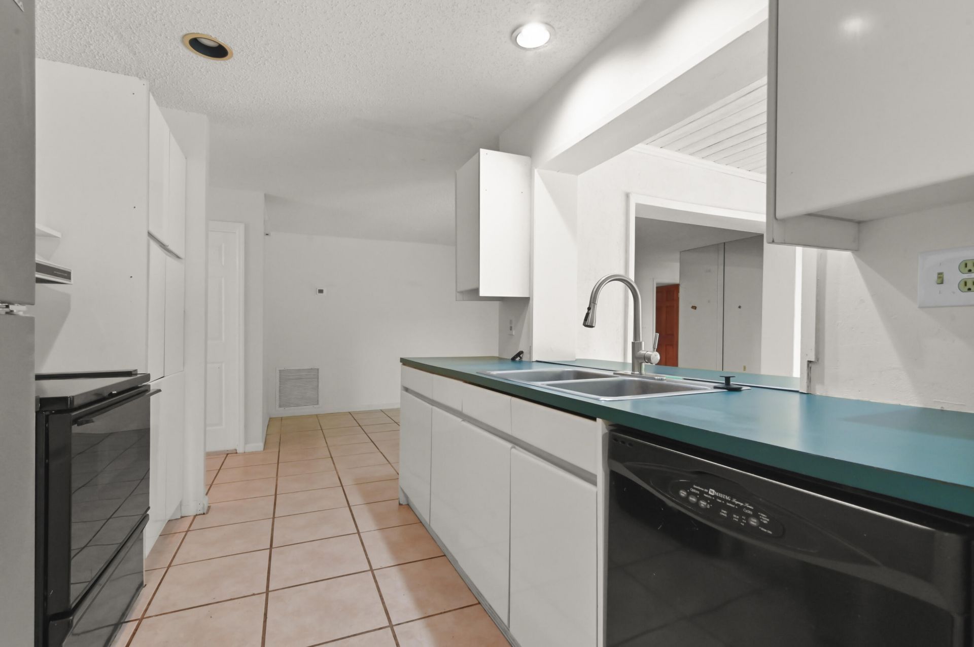1019 Hickory Trail, Wellington, FL 33414 Photo