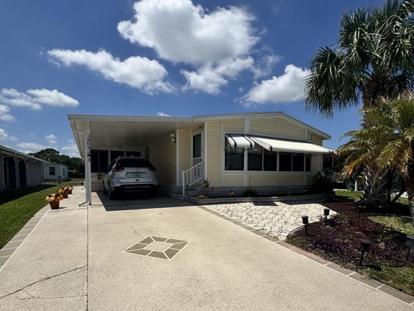 14041 Zorzal Avenue, Fort Pierce, FL 34951