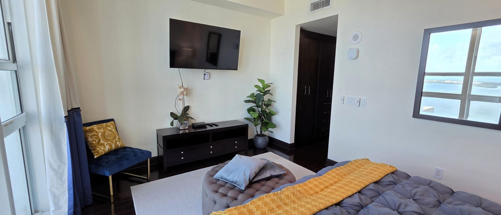 951 Brickell Avenue, Unit 4308, Miami, FL 33131 Photo