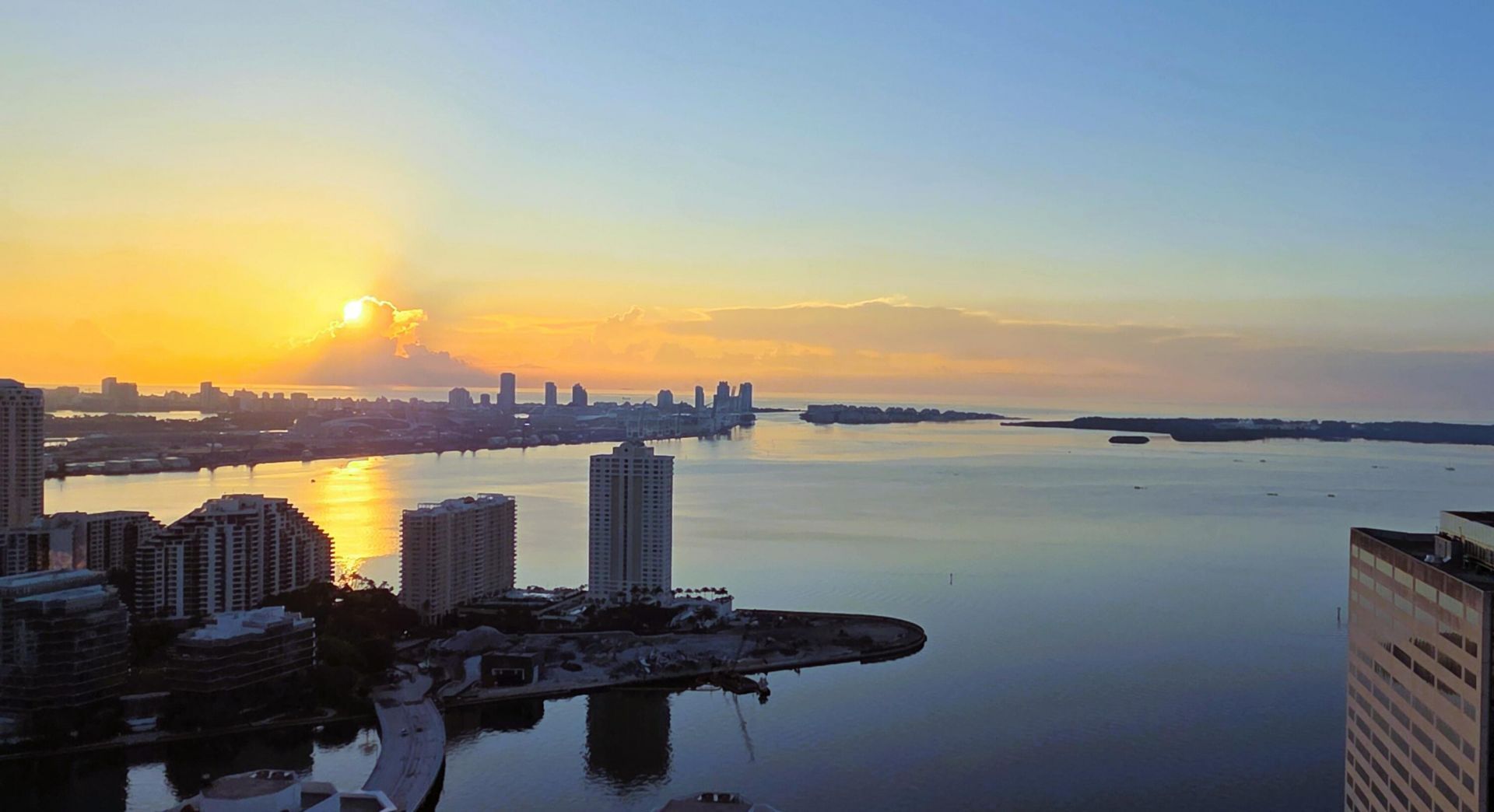 951 Brickell Avenue, Unit 4308, Miami, FL 33131 Photo