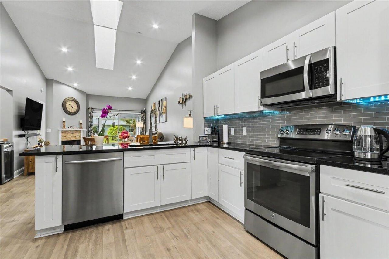 3801 Island Club Circle E, Lake Worth, FL 33462 Photo