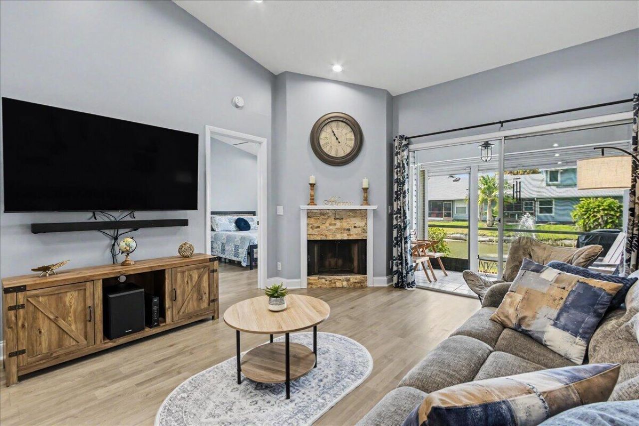 3801 Island Club Circle E, Lake Worth, FL 33462 Photo